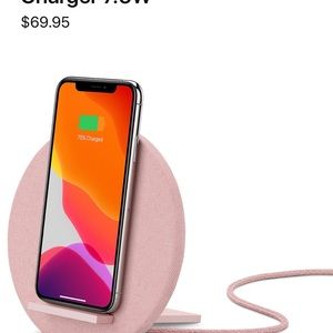 Native Union phone charging dock .